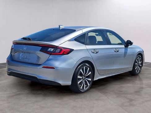 Certified 2024 Honda Civic EX-L image 4