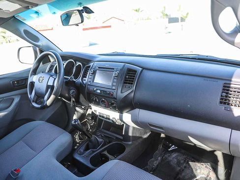 Used 2013 Toyota Tacoma 2WD Regular Cab image 14