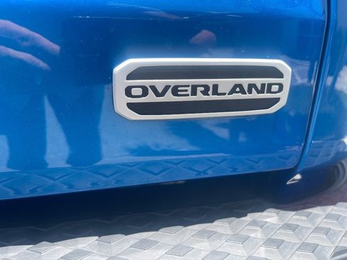 Used 2022 Jeep Gladiator Overland w/ Popular Equipment Package AWD/4WD image 15