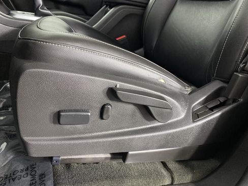 Used 2018 Chevrolet Colorado ZR2 w/ ZR2 Midnight Special Edition AWD/4WD image 18