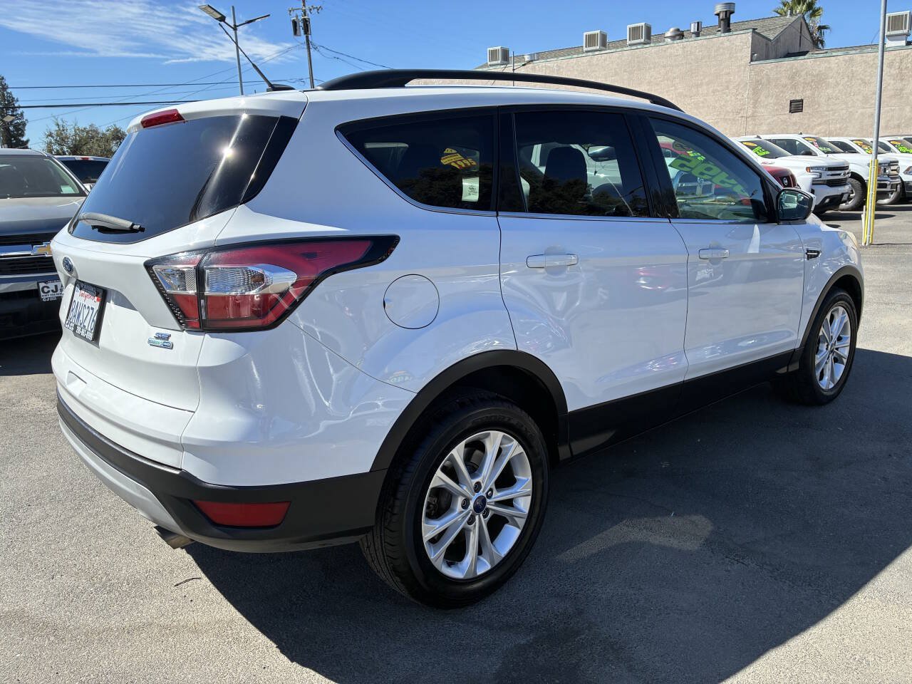Used 2018 Ford Escape SE AWD/4WD image 2