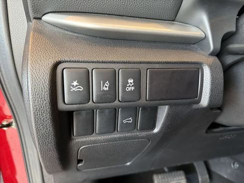 Used 2024 Mitsubishi Eclipse Cross SE image 28