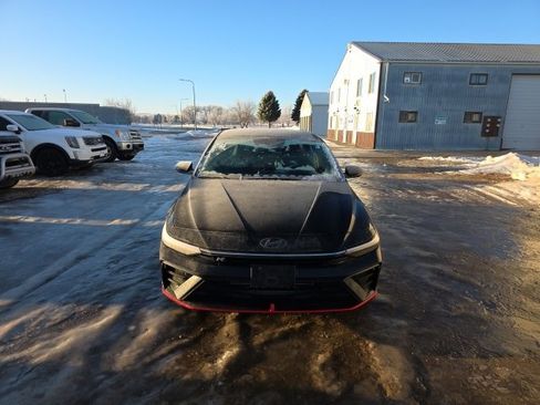 Used 2024 Hyundai Elantra N image 2