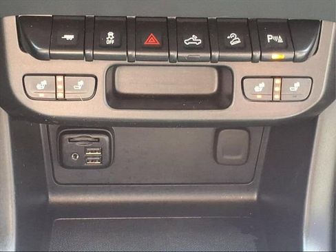 Used 2022 Chevrolet Colorado Z71 image 20
