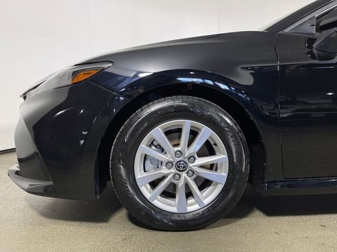 Certified 2025 Toyota Camry LE image 11