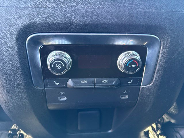 Used 2022 GMC Yukon XL Denali w/ Denali Premium Package RWD image 28