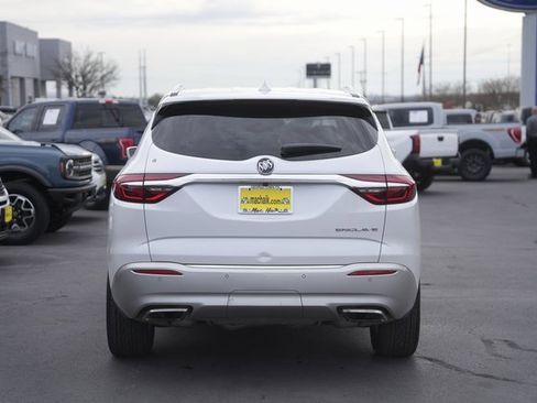 Used 2019 Buick Enclave Essence image 7