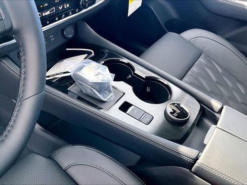 New 2026 Nissan Rogue Platinum image 11