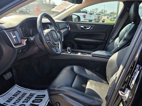 Used 2022 Volvo S60 B5 Inscription image 16
