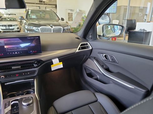 New 2026 BMW 330i xDrive Sedan w/ Convenience Package image 19