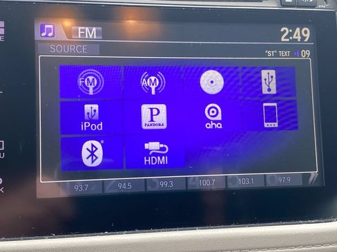 Used 2018 Honda HR-V EX image 39