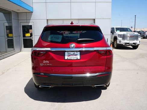 Used 2024 Buick Enclave Premium AWD/4WD image 40