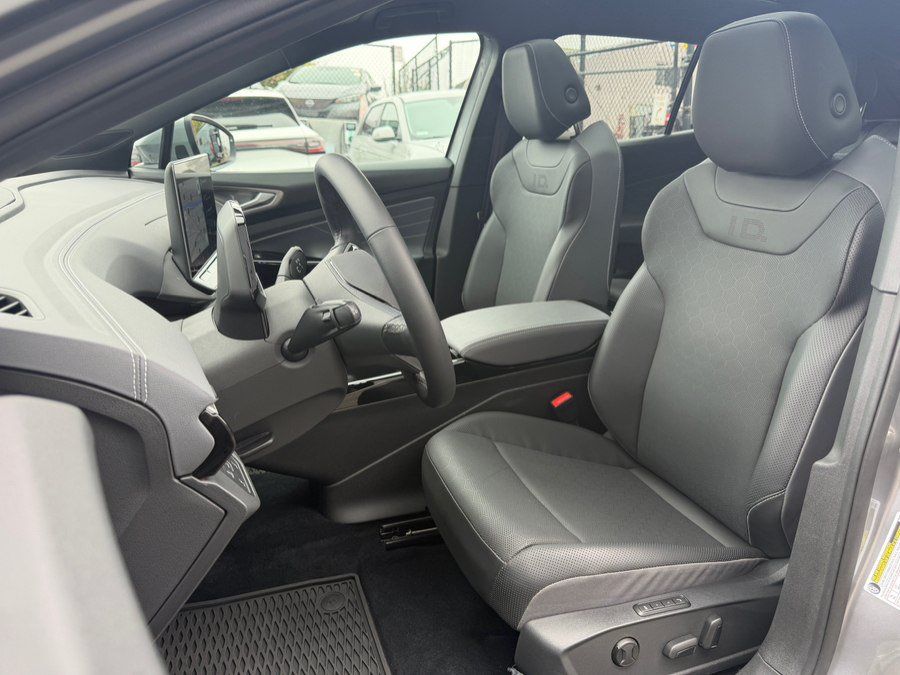 Used 2025 Volkswagen ID.4 Pro S RWD image 16