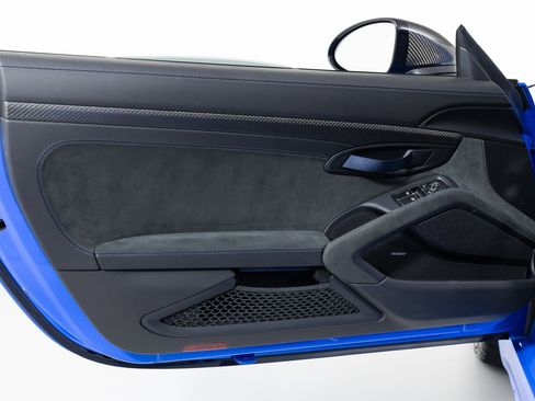 Used 2024 Porsche 718 Cayman GT4 RS image 33