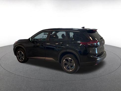 Used 2025 Nissan Rogue SV FWD image 10