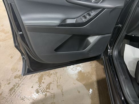 Used 2026 Chevrolet Equinox LT AWD/4WD image 10