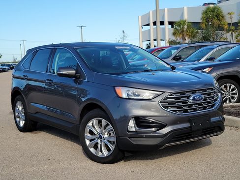 Used 2022 Ford Edge Titanium AWD/4WD image 32