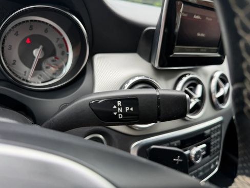 Used 2015 Mercedes-Benz GLA 250 4MATIC image 27