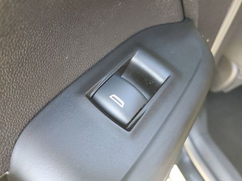 Used 2022 Chevrolet TrailBlazer RS w/ Technology Package image 16