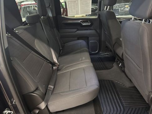 Used 2023 Chevrolet Silverado 1500 LT image 24