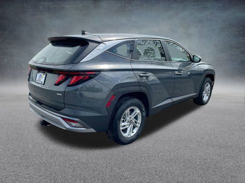 Used 2025 Hyundai Tucson SE image 31