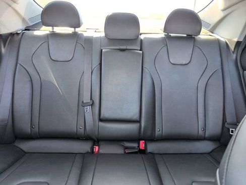 Used 2022 Hyundai Elantra Limited w/ Cargo Package image 27