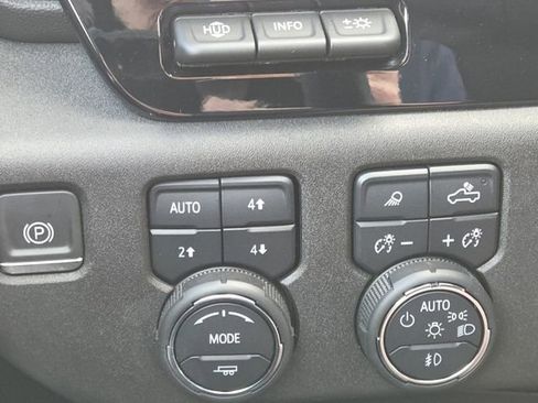 Used 2024 Chevrolet Silverado 3500 LTZ w/ LTZ Plus Package image 15