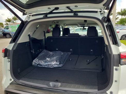 New 2026 Nissan Pathfinder SV AWD/4WD image 6