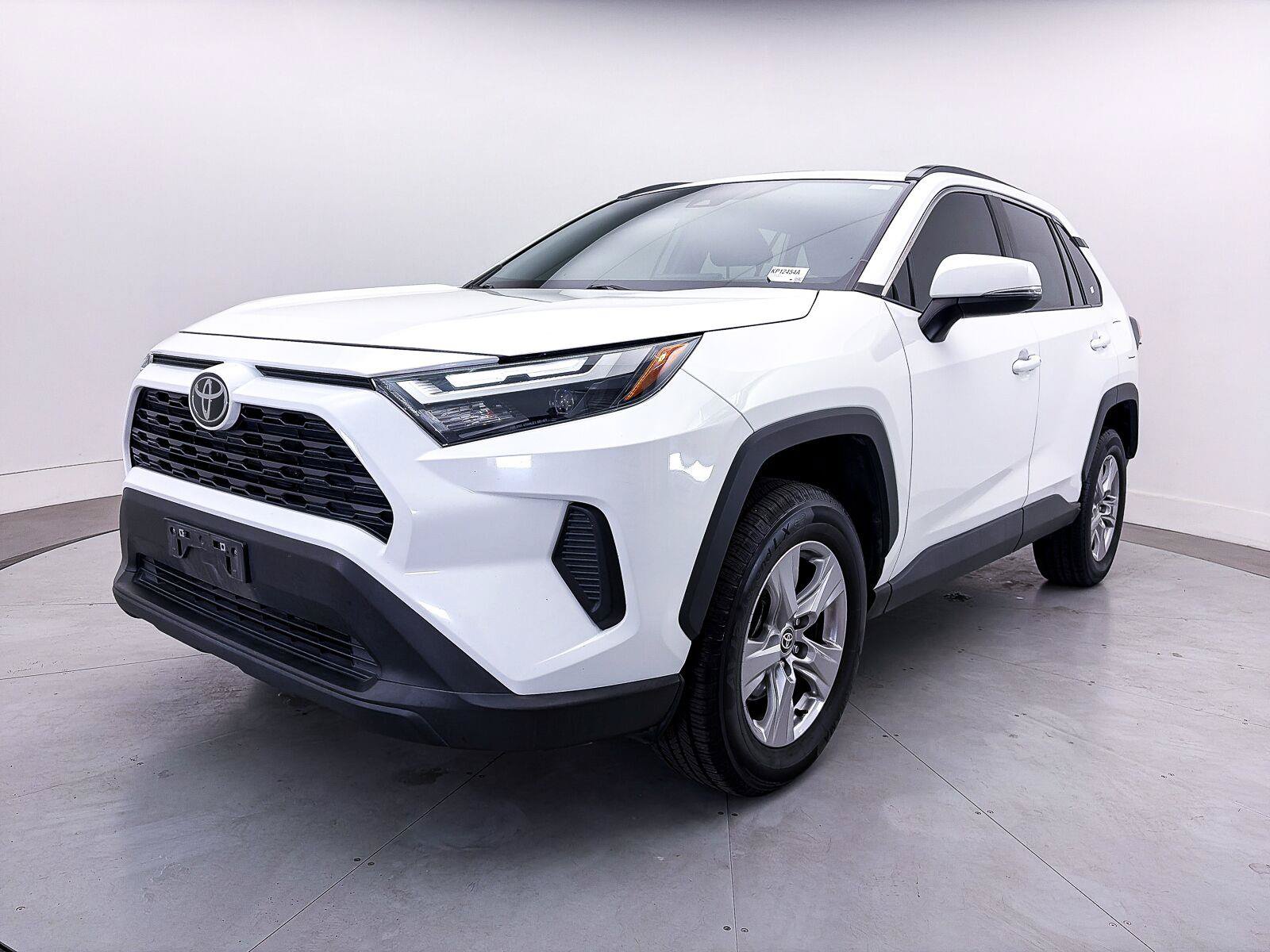 Used 2023 Toyota RAV4 XLE w/ Convenience Package AWD/4WD image 13