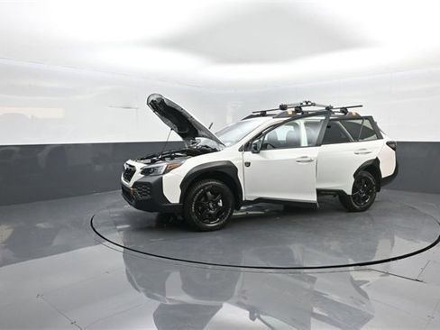 Used 2025 Subaru Outback Wilderness image 34