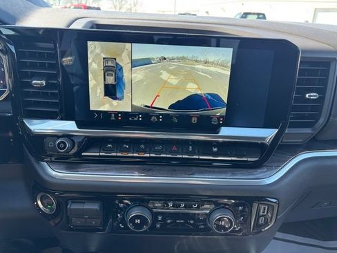 Used 2025 Chevrolet Silverado 1500 LTZ w/ Technology Package AWD/4WD image 15