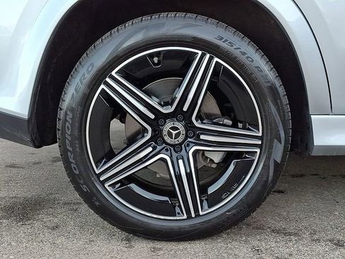 Used 2025 Mercedes-Benz GLE 450e 4MATIC image 13