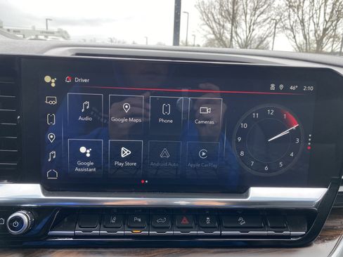 Used 2025 GMC Sierra 2500 SLT image 27