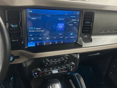 Used 2021 Ford Bronco Wildtrak AWD/4WD image 23