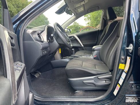 Used 2018 Toyota RAV4 LE w/ All Weather Liner Package AWD/4WD image 9