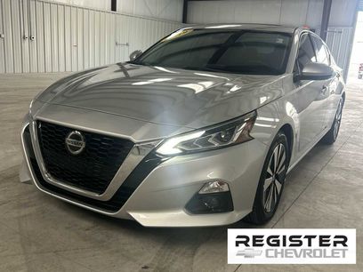 Used 2019 Nissan Altima 2.5 SV