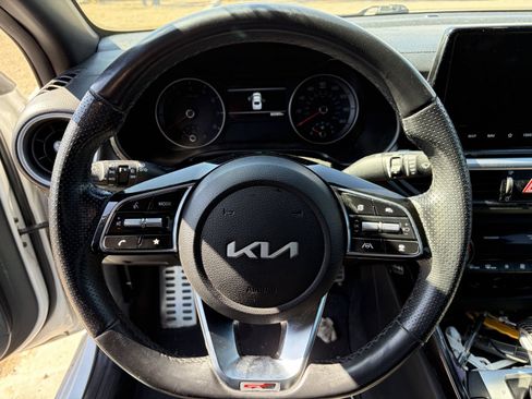 Used 2022 Kia Forte GT-Line w/ GT-Line Technology Package FWD image 9