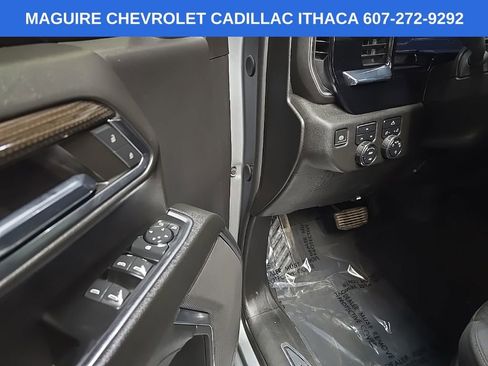 Used 2024 Chevrolet Silverado 3500 LT AWD/4WD image 27