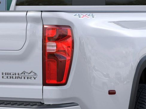 New 2026 Chevrolet Silverado 3500 High Country w/ High Country Premium Package AWD/4WD image 11