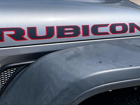 Used 2020 Jeep Gladiator Rubicon w/ Trailer Tow Package AWD/4WD image 25