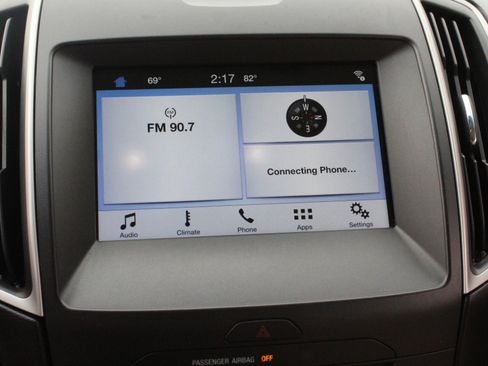 Used 2016 Ford Edge SEL w/ Equipment Group 201A FWD image 19