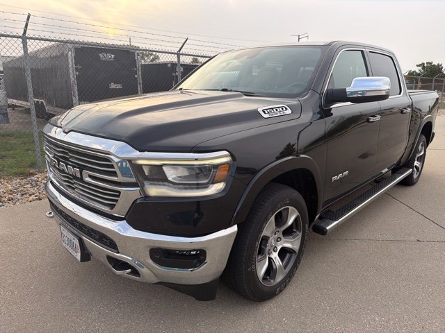 Used 2021 RAM 1500 Laramie AWD/4WD image 2