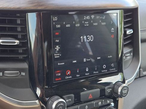 Used 2020 RAM 1500 Laramie AWD/4WD image 34