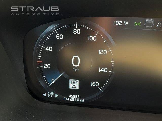 Used 2021 Volvo XC60 T8 Inscription w/ Advanced Package AWD/4WD image 12
