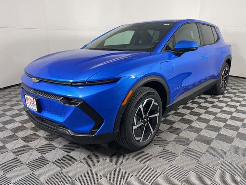 New 2026 Chevrolet Equinox EV LT image 11