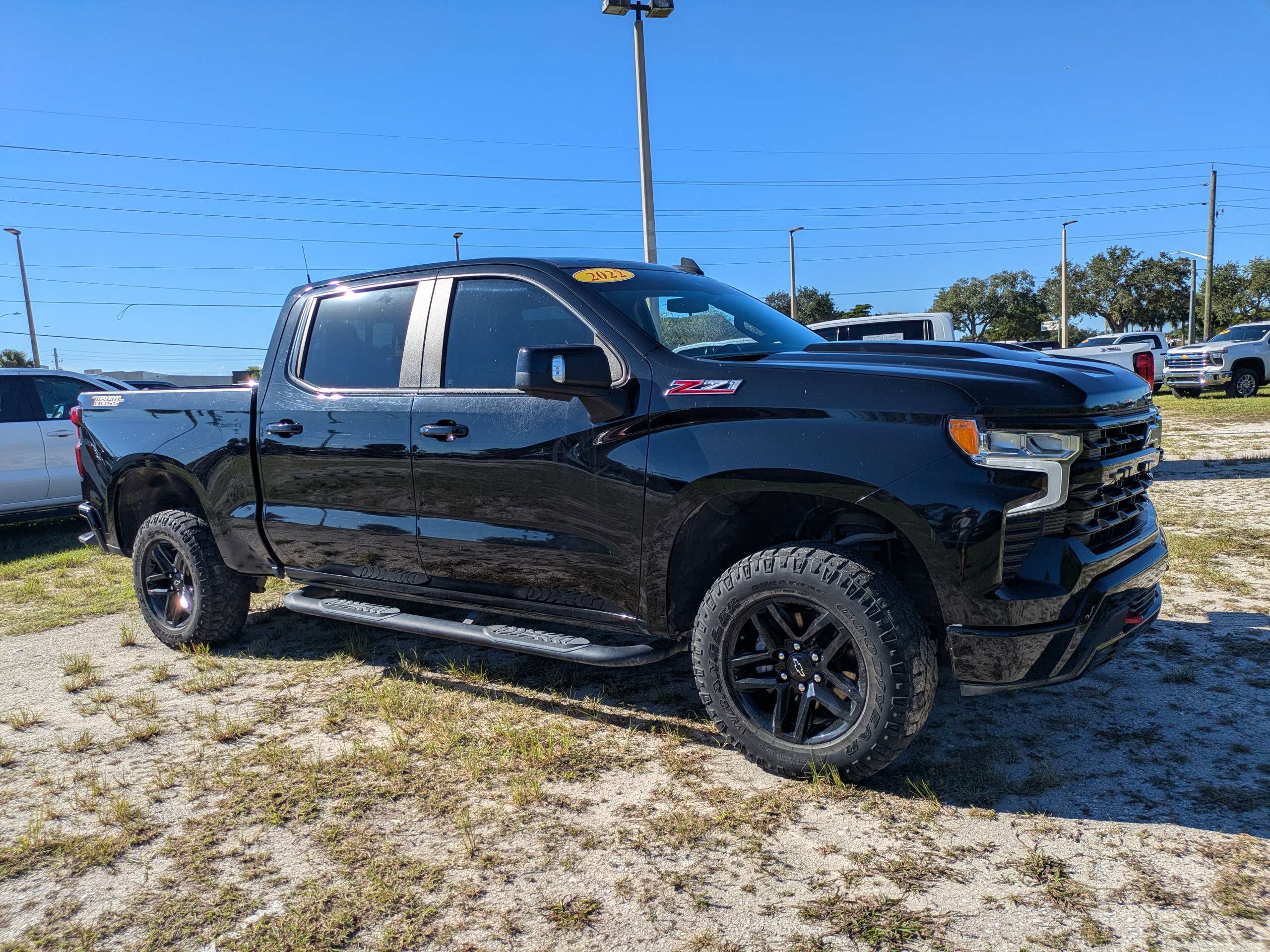 Used 2022 Chevrolet Silverado 1500 LT Trail Boss w/ LT Trail Boss Premium Package AWD/4WD image 5
