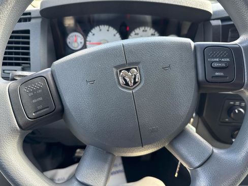Used 2008 Dodge Ram 1500 Truck ST AWD/4WD image 17