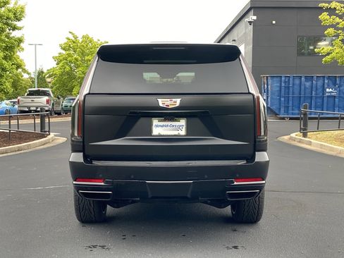 Used 2026 Cadillac Escalade Platinum Sport AWD/4WD image 17