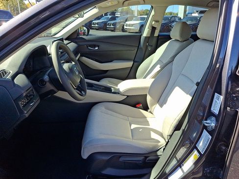 New 2025 Honda Accord LX image 6