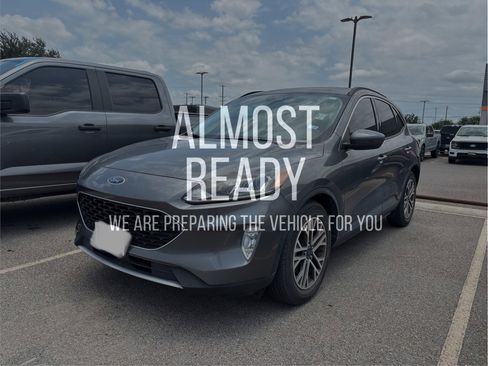 Used 2022 Ford Escape SEL FWD image 2